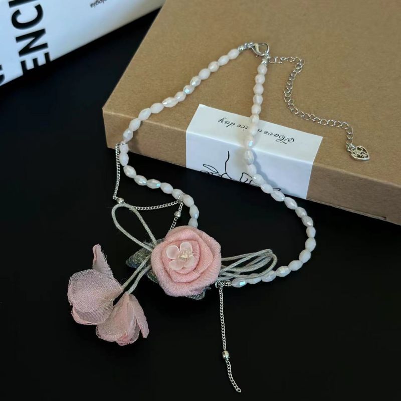 Fashion Silver Pearl Beaded Organza Three-dimensional Flower Necklace