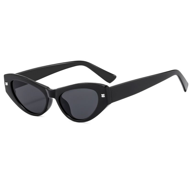 Fashion Black Frame Gray Film Cat Eye Rice Stud Sunglasses