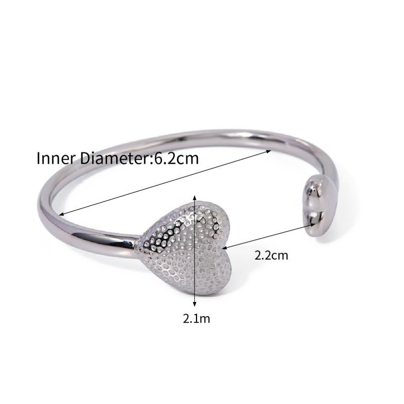 Fashion Silver Stainless Steel Hammer Pattern Love Open Bracelet