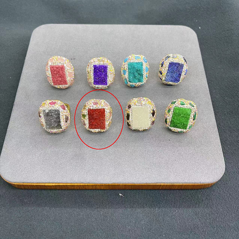 Fashion Red Copper Inlaid Gravel Square Agate Crystal Tooth Ring