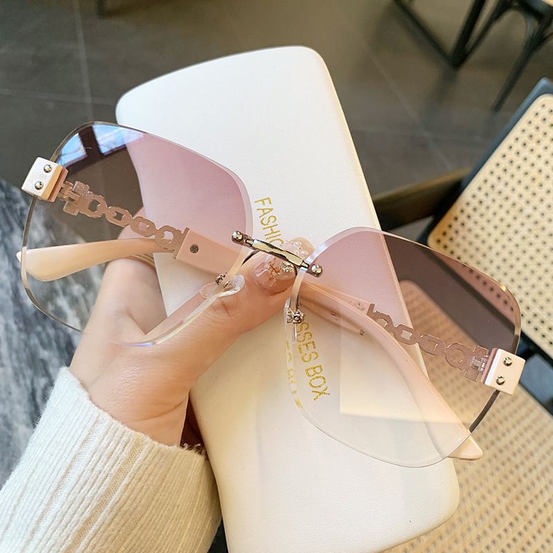 Fashion Gold Frame Gradient Tea Slices Frameless Cut Edge Chain Square Sunglasses