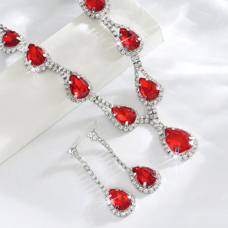 Fashion Red Two Piece Set Metal Geometric Diamond Drop Earrings And Necklace Set