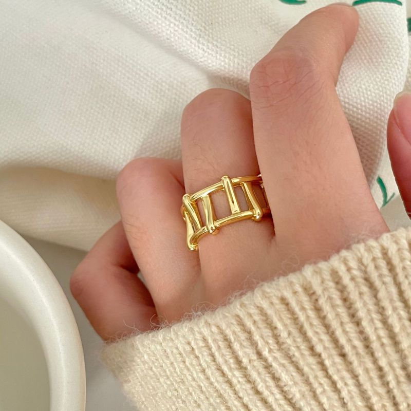 Fashion Gold Metal Hollow Open Ring