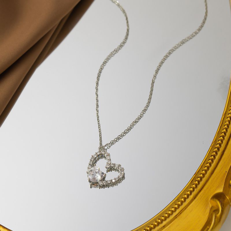 Fashion Silver Metal Diamond Love Necklace
