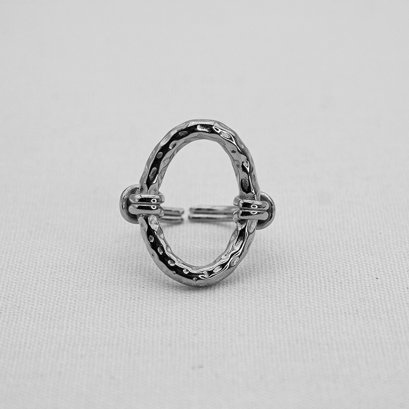Fashion Silver Titanium Steel Oval Hollow Hammer Pattern Open Ring