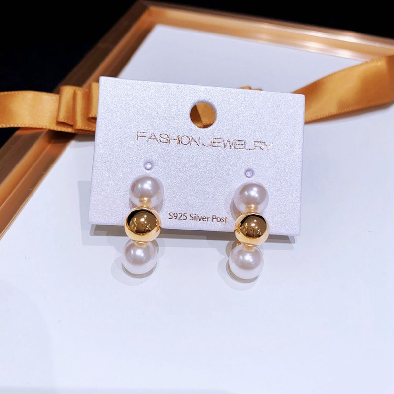 Fashion Gold Metal Curved Pearl Stud Earrings