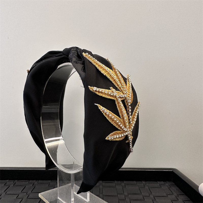 Fashion Black--golden Maple Leaf Fabric Diamond-encrusted Maple Leaf Knotted Wide-brimmed Headband