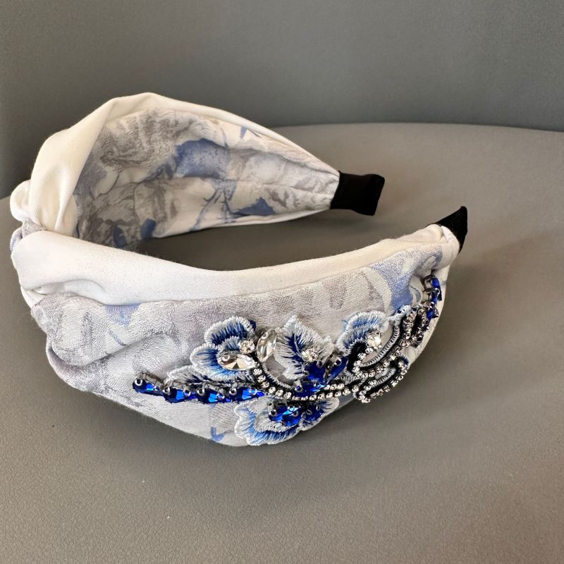 Fashion Blue And White Porcelain Knotted Fabric Wide Embroidered Headband