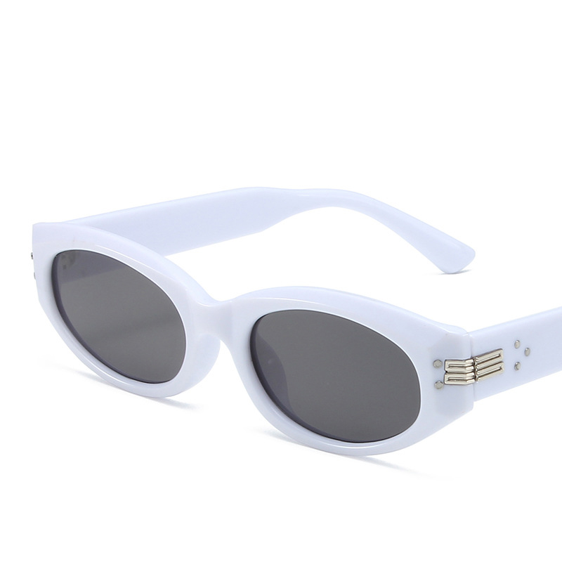 Fashion Solid White Frame Gray Film Small Frame Cat Eye Sunglasses