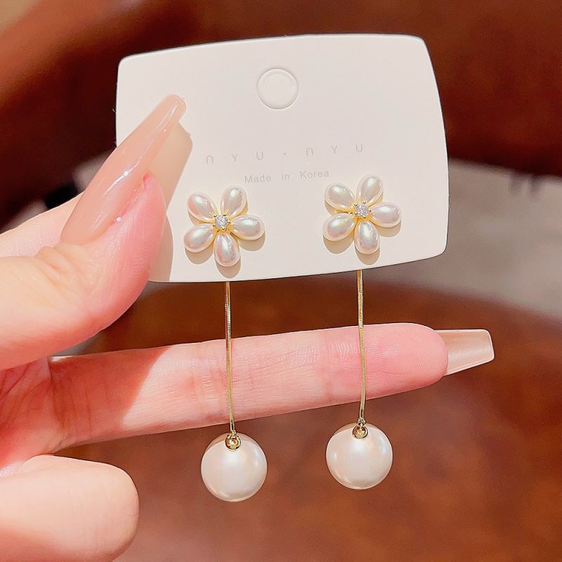 Fashion Gold Copper Diamond Pearl Flower Earrings