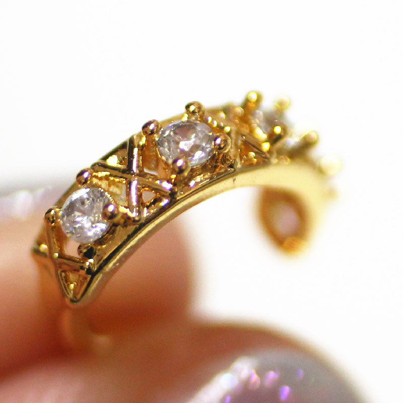 Fashion A Hollow Diamond Earring - Gold Color Copper Inlaid Diamond Hollow Ear Cuff (single Piece)