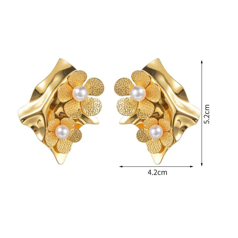 Fashion Gold Irregular Geometric Pleated Earrings