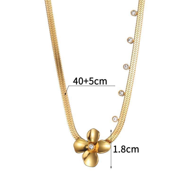 Fashion Flower Diamond Necklace Stainless Steel Flower Diamond Necklace