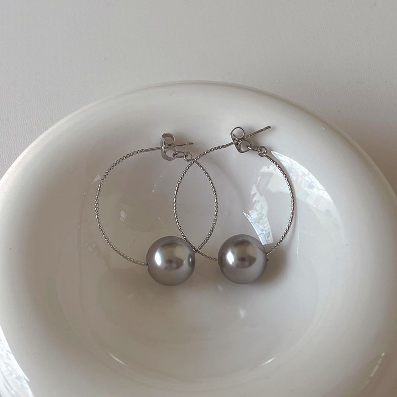 Fashion Gray Pearl Earrings Gold Plated Metal Pearl Earrings