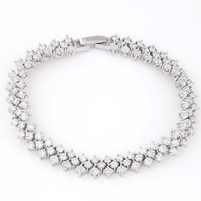 Vellum White Diamond Decorated Square Shape Design Zircon Crystal Bracelets