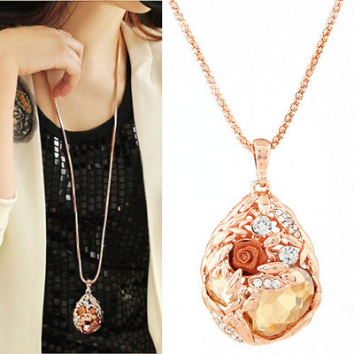 Synthetic Champagne Color Diamond Decorated Waterdrop Shape Pendant Design