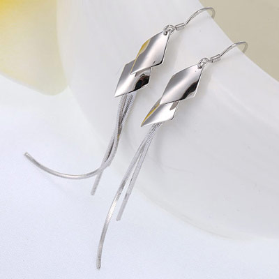 Boutique Silver Color Rhombus Shape Decorated Tassel Design Cuprum Fashion Earrings