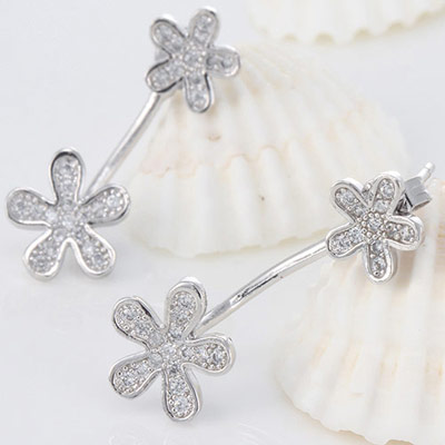 Upscale Silver Color Diamond Decorated Flower Design Cuprum Fashion Earrings