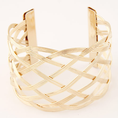 Trending Gold Color Hollow Out Metal Weave Opening Design