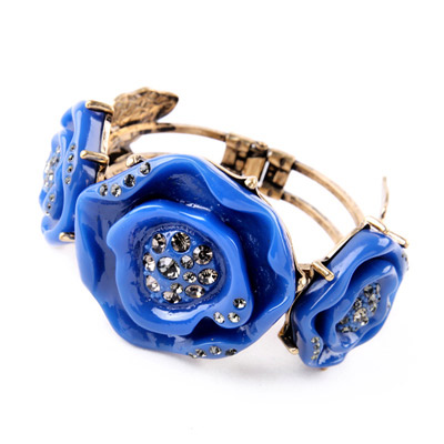 Retro Blue Flower Decorated Simple Design