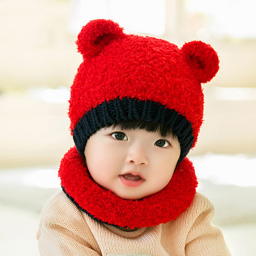 Lovely Red Ears Decorated Color Matching Design With Scarf
