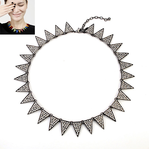Bohemian Black&white Triangle Shape Decorated Collar Design Cz Diamond Bib Necklaces