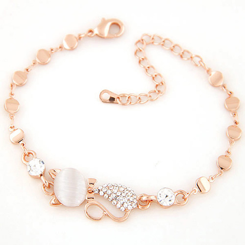 Lovely Gold Color Cat Shape Decorated Simple Chain Bracelet
