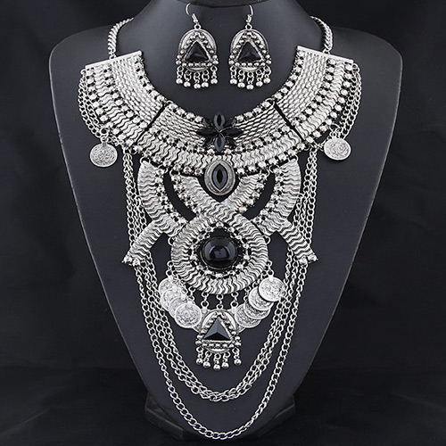 Exaggerated Silver Color Geometric Shape Decorated Collar Jewelry Sets