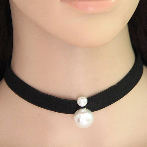 Trendy Black+white Round Shape Pearl Pendant Decorated Simple Choker