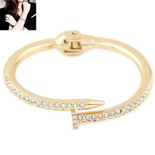 Exaggerated Gold Color Diamond Decorated Nail Shape Simple Bracelet