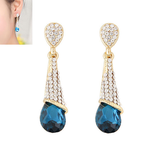 Fashion Peacock Blue Diamond Decorated Waterdrop Beads Earring