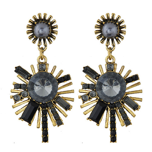 Sweet Black Sunflower Shape Diamond Pendant Decorated Simple Earring