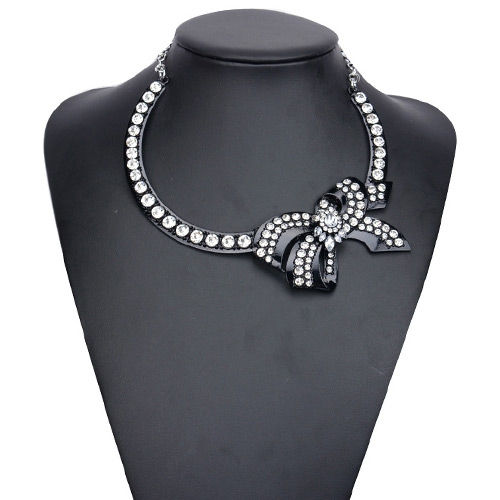 Sweet Black Color Matching Chain Decorated Simple Necklace