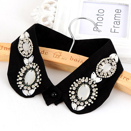 Fashion Black Big Gemstone Decorated Pure Color Simpe Collar