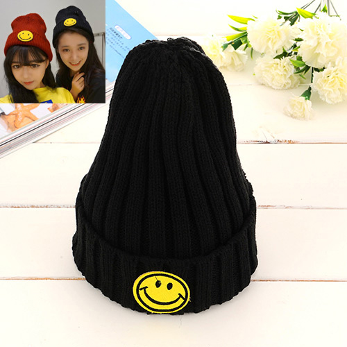 Lovely Black Smiling Face Pattern Decorated Pure Color Knitting Hat