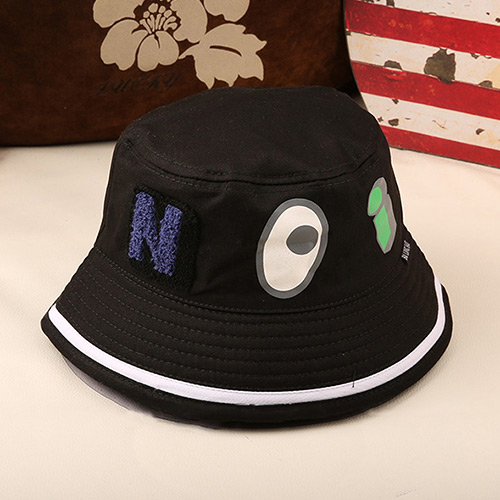 Fashion Balck Eyes&letter Pattern Decorated Bucket Hat