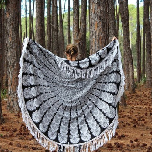 Fashion Black+white Geometric Flowe Pattern Decorated Tassel Yoga Mat&shawl