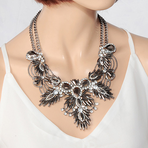 Fashion Gun Black Water Drop Shape Diamond Decorated Double Layer Irregular Shape Necklace
