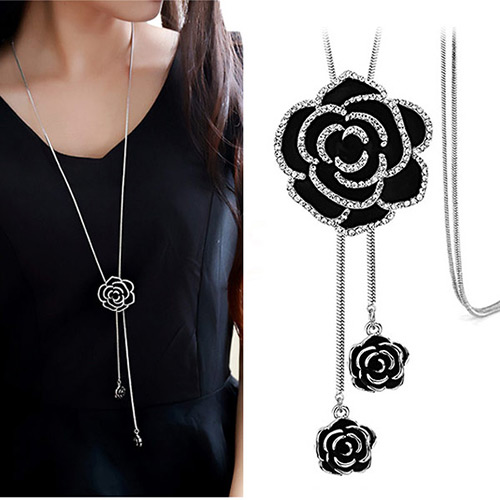 Elegant Black Rose Flower Shape Pendant Decorated Tassel Necklace