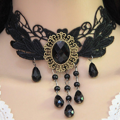 Vintage Black Oval Shape Pendant Decorated Hollow Out Choker
