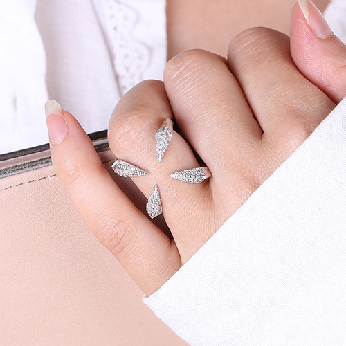 Fashion Silver Color Oval Shape Diamond Decorated Claw Shape Pure Color Ring