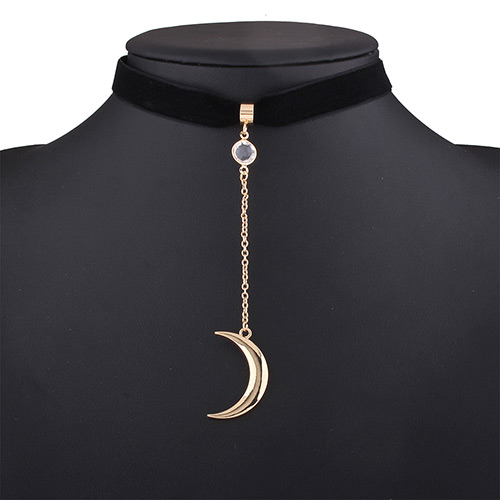 Elegant Black Moon Shape Pendant Decorated Simple Tassel Chocker