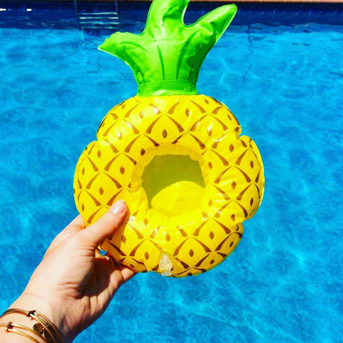 Fashion Yellow Pineapple Shape Decorated Simple Aerated Beach Ball
