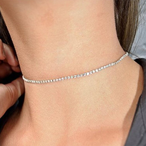 Fashion Plated Color Choker Of Pure Color In Shape Of Square