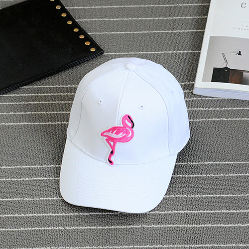 Fashion White Embroidery Swan Pattern Decorated Pure Color Baseball Cap