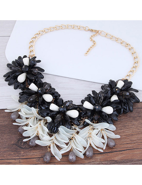 Fashion Black Flower Shape Decorated Color Matching Necklace