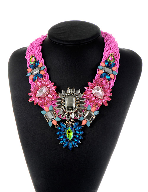 Trendy Pink Geometric Shape Diamond Decorated Flower Design Necklace
