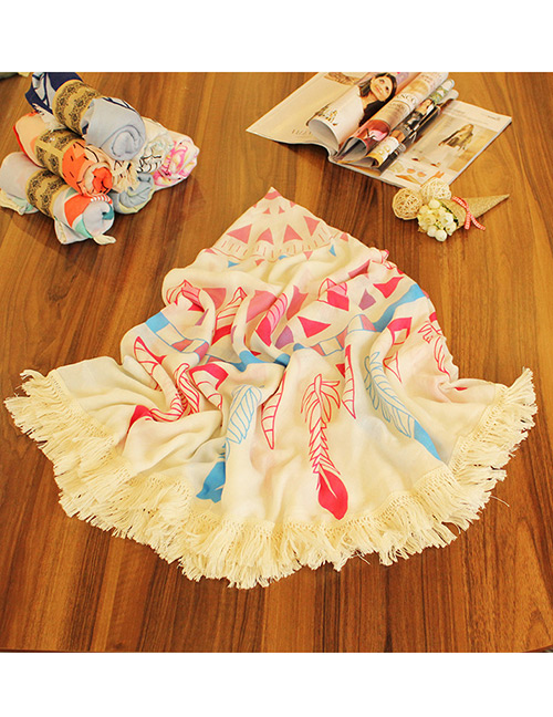 Lovely White Feather Shape Pattern Decorated Simple Tassel Beach Scarf