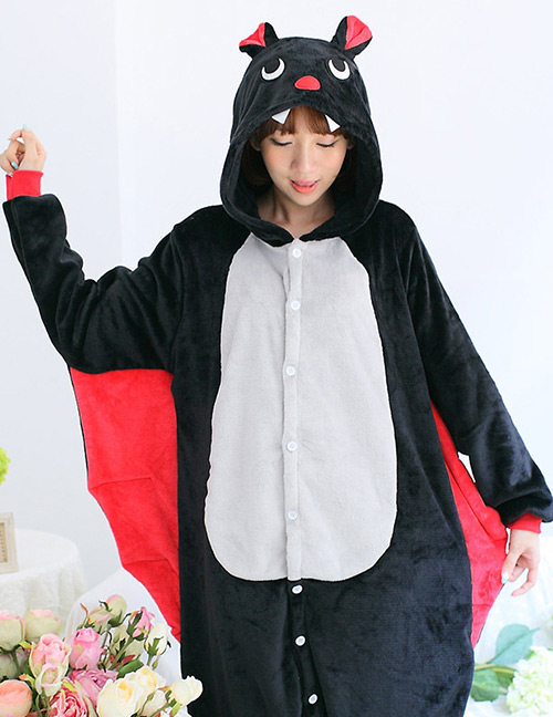 Fashion Black Bat Shape Decorated Color Matching Nightgown