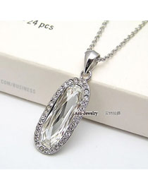 Celebrity White Simple Oval Design Crystal Crystal Necklaces